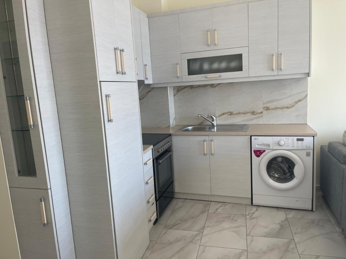 Max'S Apartment Саранда Экстерьер фото